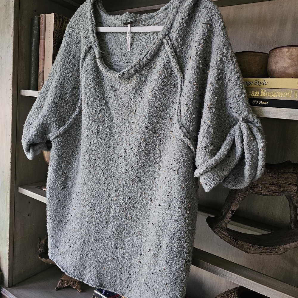 Free People Marsala Boucle Textured Oversized Wool Short Sleeve Sweater Size M - Picture 4 of 7